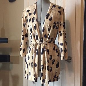 Lafayette 148 cheetah top size small